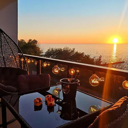 Sea View Moss Vip